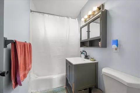Bath - 666 Moss Ln, Nipomo, CA 93444 photo 1 of 1