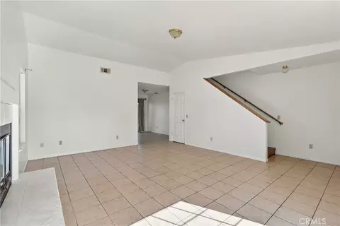 Living - 515 Higos Way, Nipomo, CA 93444 photo 2 of 4