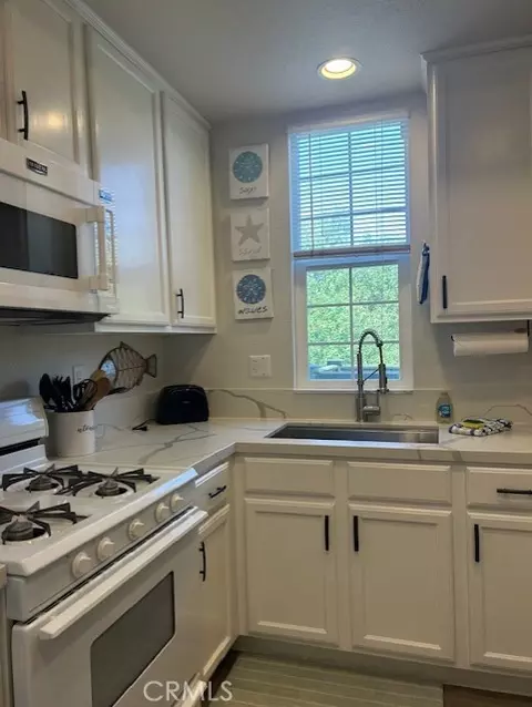 Kitchen - 444 Pier Ave #46, Oceano, CA 93445 photo 2 of 4
