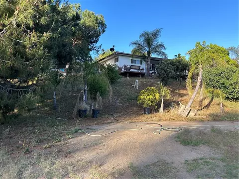 Exterior - 4644 La Canada Rd, Fallbrook, CA 92028 photo 4 of 9