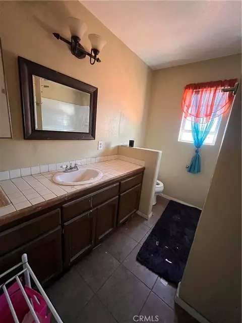 Bath - 24638 Pappas Rd, Ramona, CA 92065 photo 4 of 4