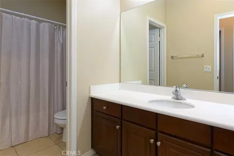 Bath - 42545 Tango Ct, Indio, CA 92203 photo 4 of 6