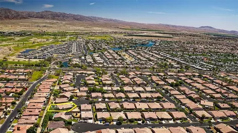 View/Area - 42545 Tango Ct, Indio, CA 92203 photo 5 of 7