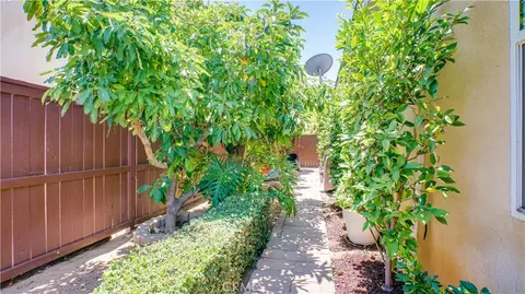 Exterior - 17076 First Lgt, Riverside, CA 92503 photo 8 of 12