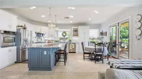 Kitchen - 17076 First Lgt, Riverside, CA 92503 photo 2 of 4