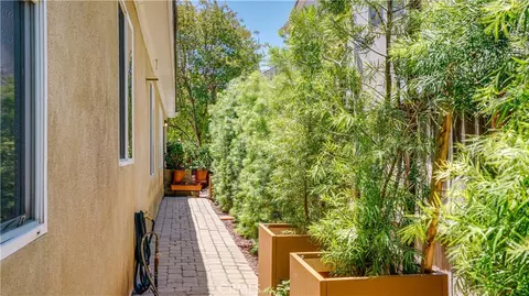 Exterior - 17076 First Lgt, Riverside, CA 92503 photo 12 of 12