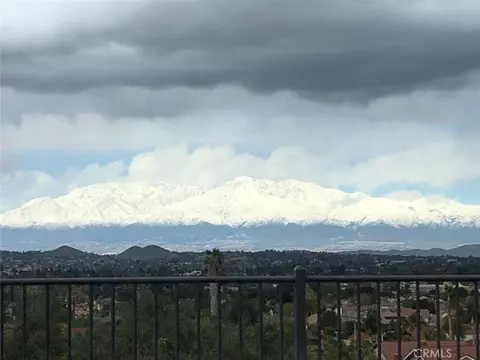 View/Area - 17076 First Lgt, Riverside, CA 92503 photo 3 of 4