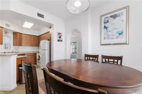 Dining - 2716 Lake Pointe Dr #226, Spring Valley, CA 91977 photo 4 of 4