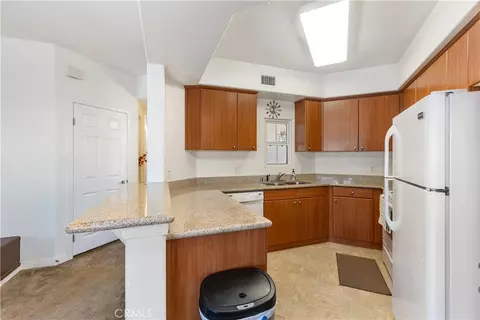 Kitchen - 2716 Lake Pointe Dr #226, Spring Valley, CA 91977 photo 1 of 7