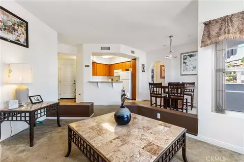 Living - 2716 Lake Pointe Dr #226, Spring Valley, CA 91977 photo 4 of 5