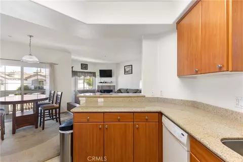 Kitchen - 2716 Lake Pointe Dr #226, Spring Valley, CA 91977 photo 3 of 7