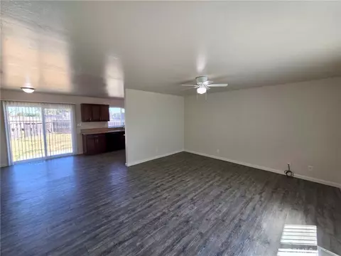 Living - 822 Walnut, Gustine, CA 95322 photo 2 of 4