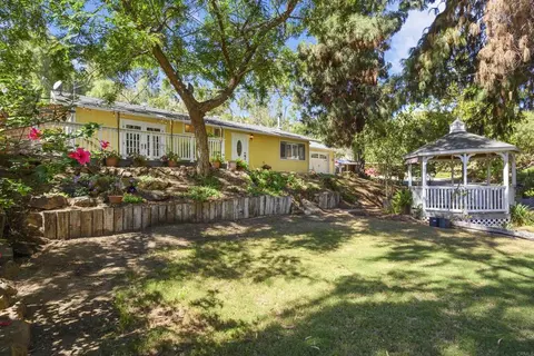 1788 Bonneyville Dr, Spring Valley, CA 91977