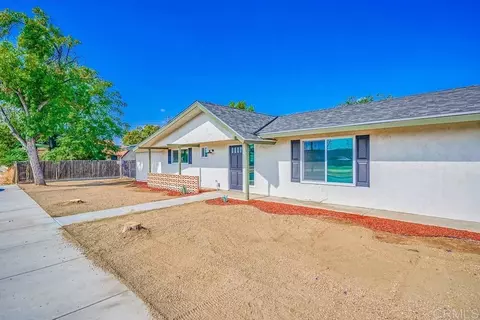 201 Downen Ave, Hemet, CA 92543