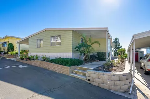 275 S Worthington St #66, Spring Valley, CA 91977