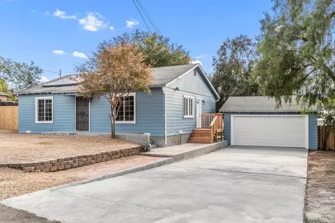 9039 Koonce Dr, Spring Valley, CA 91977