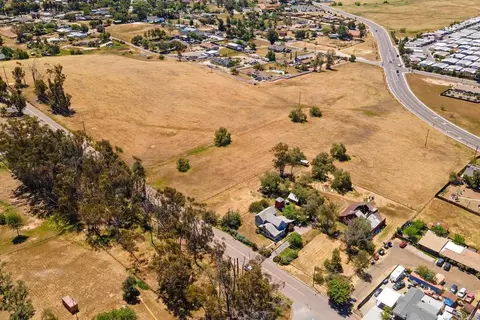915 9th St, Ramona, CA 92065 photo 10