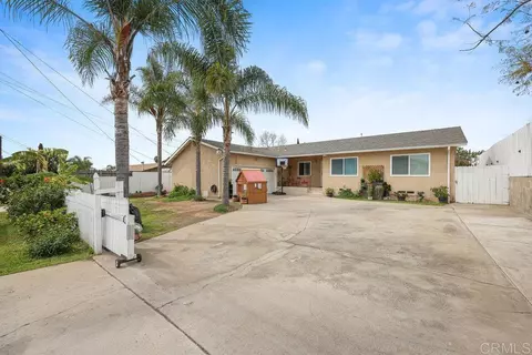 654 La Presa, Spring Valley, CA 91977