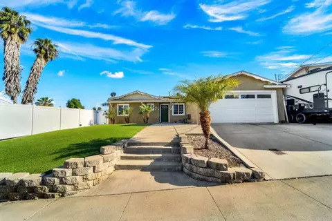 8833 Jaylee Ave, Spring Valley, CA 91977