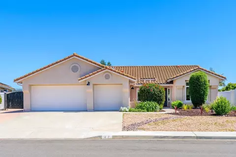 47 Trinity St, Oceanside, CA 92057