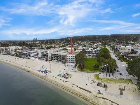 1251 Parker Pl #2A, San Diego, CA 92109