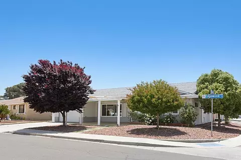 1161 Edgewood Ln, Hemet, CA 92543