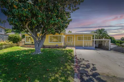9223 Brookside Cir, Spring Valley, CA 91977