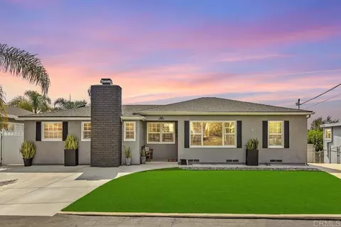 7621 Circle Dr, Lemon Grove, CA 91945