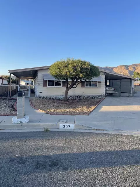 207 Flora Vista St, San Jacinto, CA 92582