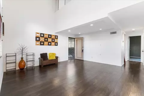 7392 Tooma St #200, San Diego, CA 92139