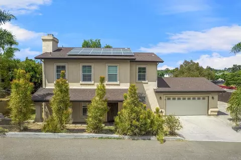 8006 Mary Pat Ln, Lemon Grove, CA 91945