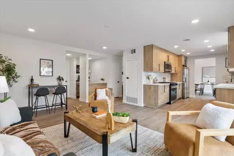 11009 Del Rio Rd, Spring Valley, CA 91978