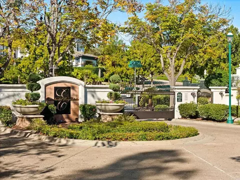 451 Milagrosa Cir, Chula Vista, CA 91910