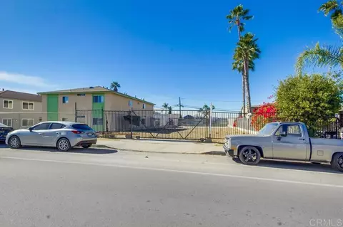 852 Grand Ave, Spring Valley, CA 91977