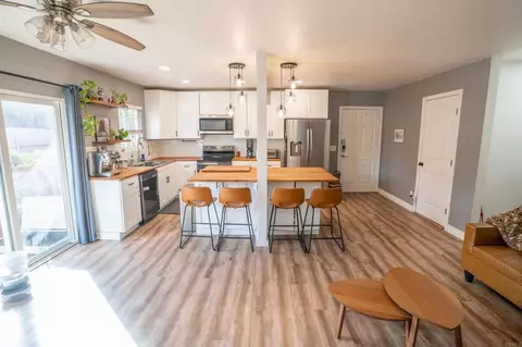 9860 Dale Ave #D5, Spring Valley, CA 91977