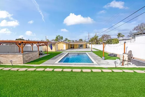 120 E Fortuna St, Chula Vista, CA 91911