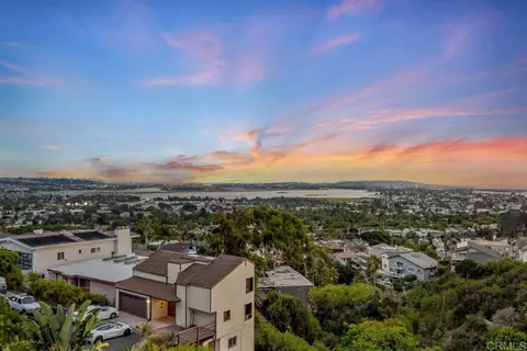 2393 La Marque St, San Diego, CA 92109