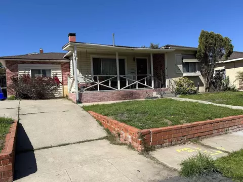 4026 Vista Grande Dr, San Diego, CA 92115