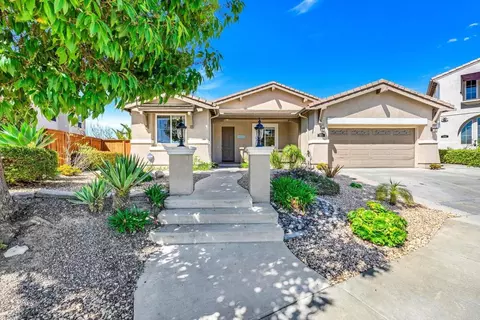 520 Rocking Horse Dr, Chula Vista, CA 91914