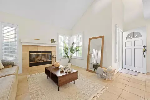 740 Edgewater Dr #D, Chula Vista, CA 91913