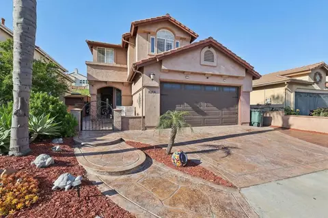 1266 La Crescentia Dr, Chula Vista, CA 91910