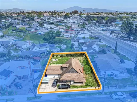 111 69th St, San Diego, CA 92114
