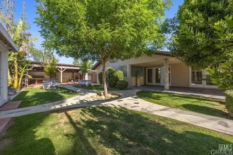 7413 Pembroke Ave, Bakersfield, CA 93308