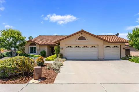 11478 Calle Simpson, El Cajon, CA 92019