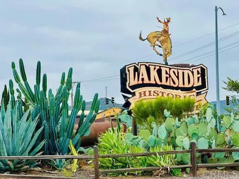 12740 Casa Vista Rd, Lakeside, CA 92040