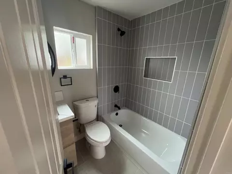 Bath - 1021 D St, Ramona, CA 92065 photo 3 of 3