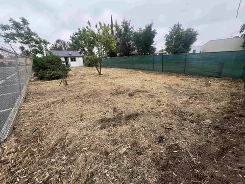 Exterior - 1021 D St, Ramona, CA 92065 photo 8 of 11