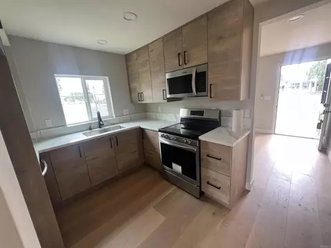 Kitchen - 1021 D St, Ramona, CA 92065 photo 3 of 5