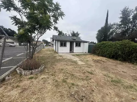 Exterior - 1021 D St, Ramona, CA 92065 photo 3 of 11