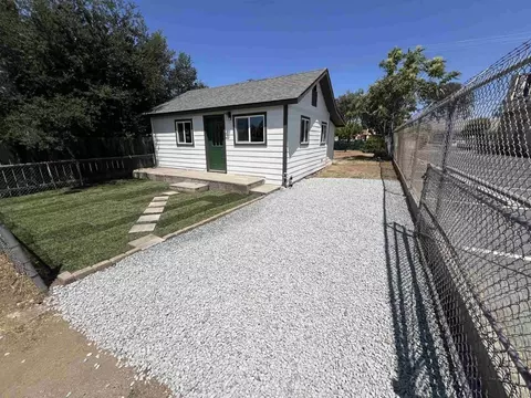 Exterior - 1021 D St, Ramona, CA 92065 photo 2 of 11